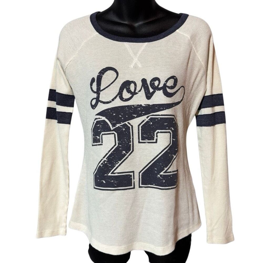 No Comment Love 22 White & Navy Blue Jersey Style Thermal Women’s Medium